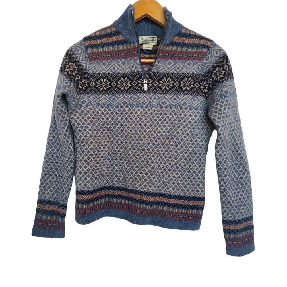 L.L. Bean Blue and White Patterned Sweater